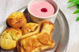 Himmlisches Oster-Dessert: Quarklamm ohne Mehl, mit Himbeercreme